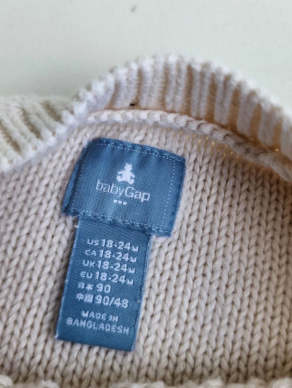Baby GAP Size 18-24 Months Ivory  Cream Long Sleeved Cable Knit Sweater Cotton